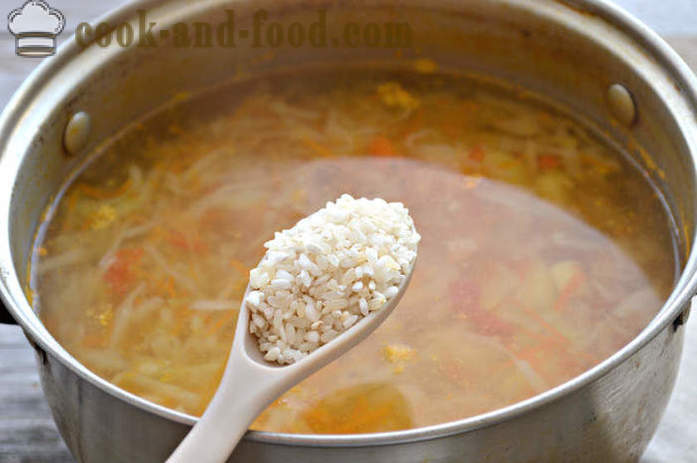 Färsk kålsoppa med kött och ris - hur man lagar kött soppa, en steg för steg recept foton