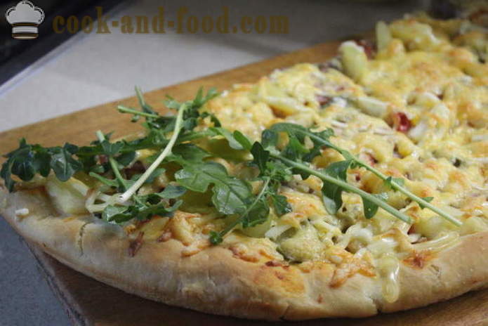Jäst pizza med kött och ost hemma - steg för steg foto pizza recept med köttfärs i ugnen