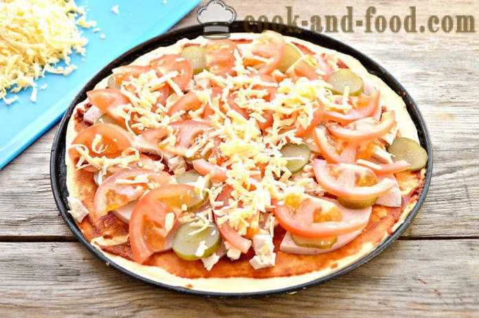Hemlagad pizza med korv från osyrat deg - hur man bakar en pizza smördeg, med en steg för steg recept foton