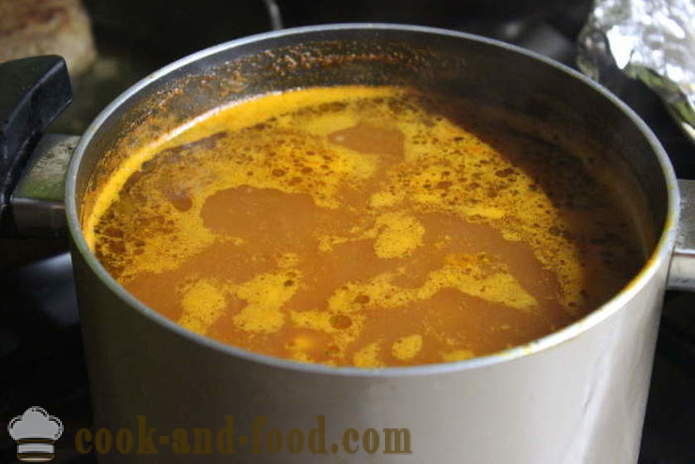Potatissoppa med köttbullar och tomatpuré - hur man lagar tomatsoppa med köttbullar, med en steg för steg recept foton