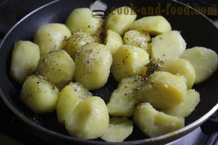 Varm svampsallad med potatis - hur man gör en varm potatissallad med svamp, ett steg för steg recept foton