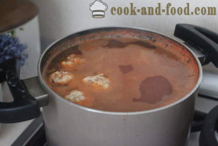 Enkel röd linssoppa med köttbullar och tomat - hur man lagar soppa av röda linser, med en steg för steg recept foton