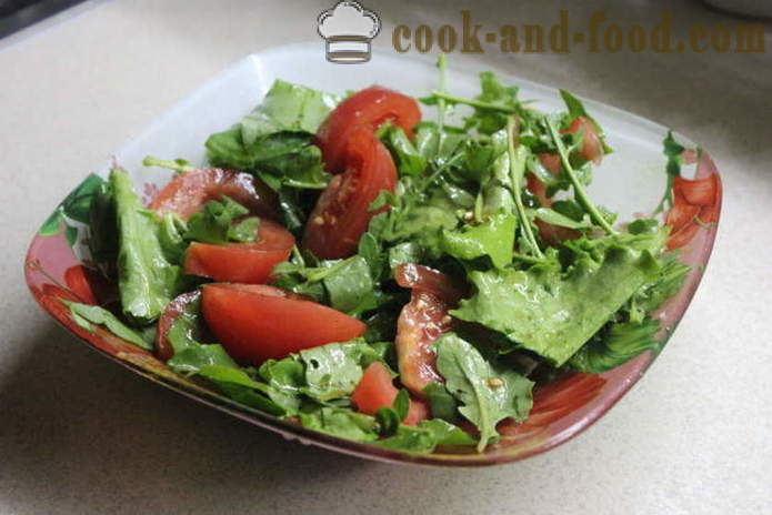Läcker sallad med arugula och tomater - hur man förbereder en sallad av ruccola, ett steg för steg recept foton