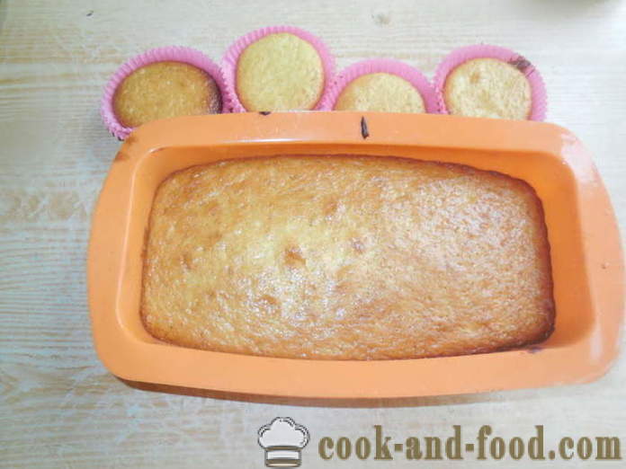 Enkel muffin på majonnäs och gräddfil - hur man bakar en kaka utan smör, en steg för steg recept foton