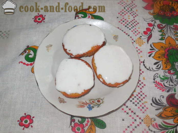 Enkel muffin på majonnäs och gräddfil - hur man bakar en kaka utan smör, en steg för steg recept foton