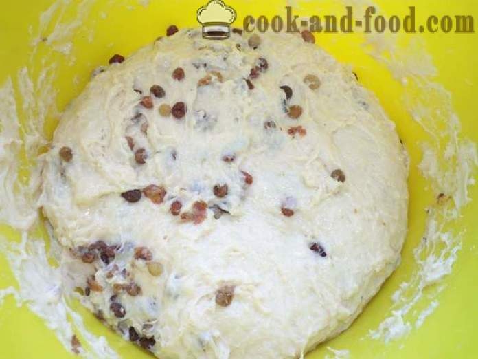 Italienska panettone tårta - hur man lagar hemlagad muffins med russin, poshagovіy recept med ett foto