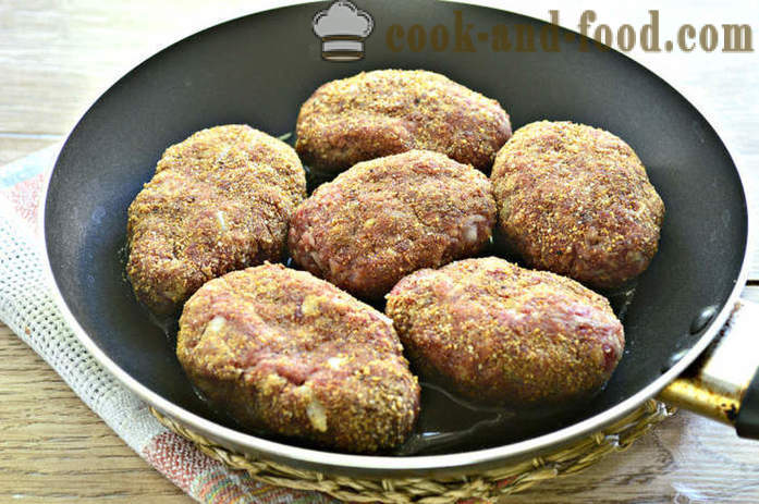 Saftigt kött biffar med riven rå potatis - Hur man gör hamburgare från köttfärs med potatis, en steg för steg recept foton