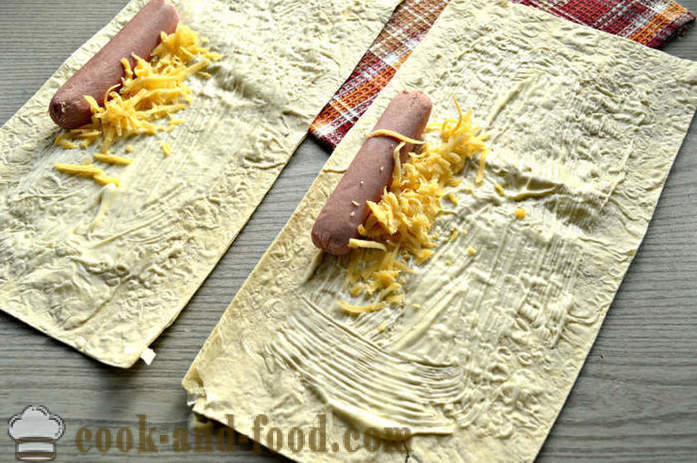 Korv i pitabröd med ost och majonnäs - hur man gör korv i pitabröd, ett steg för steg recept foton