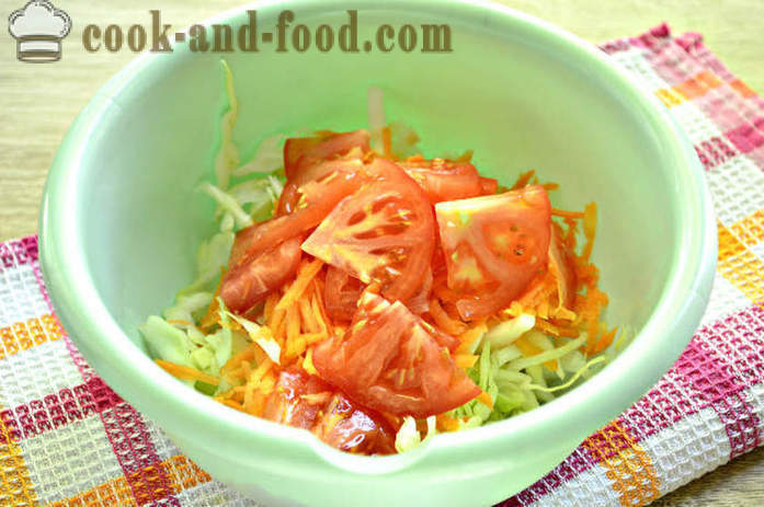 Steg för steg recept foto läcker sallad på färska kål och morötter - hur man lagar en läcker sallad på unga kål och morötter