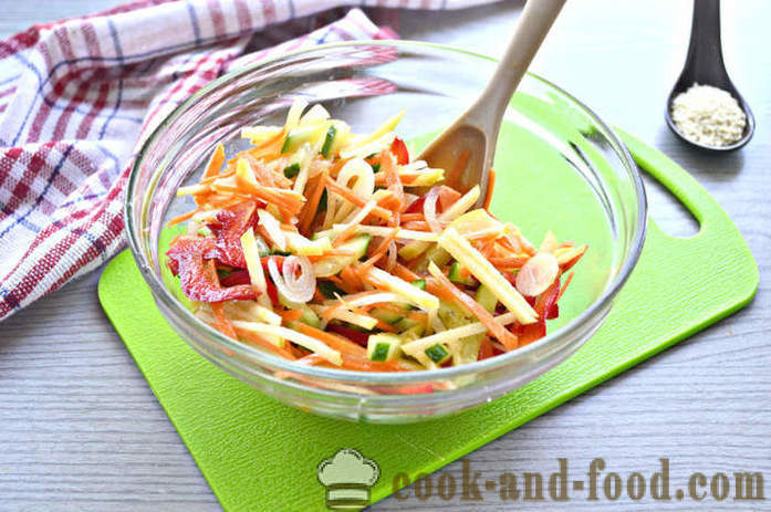 Färska grönsaker sallad med sesam - hur man gör en sallad med sesamfrön och grönsaker, med en steg för steg recept foton