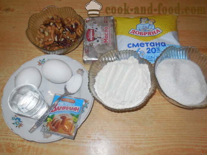 Enkla kakor med gräddfil med nötter - hur man bakar kakor med gräddfil och läsk i ugnen, med en steg för steg recept foton