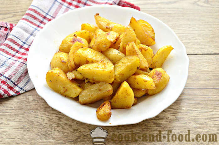 Bakade potatisskivorna i ugnen med vitlök och soja - både läckra bakade potatis i ugnen, med en steg för steg recept foton