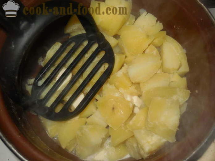Läckra rullar pitabröd med potatis och korv - Hur man förbereder rullar av pitabröd fyllda, steg för steg recept foton