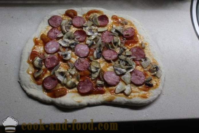 Stromboli - pizza rulle jäst deg, hur man gör pizza i en rulle, ett steg för steg recept foton
