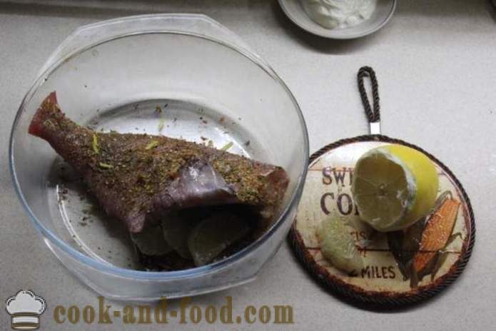 Havsabborre i gräddsås i ugnen - hur man lagar en läcker havsabborre i ugnen, med en steg för steg recept foton