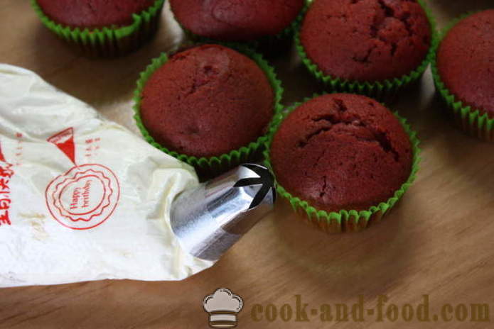 Röda och vita muffins - hur man gör röd sammet cupcakes hemma, steg för steg recept foton