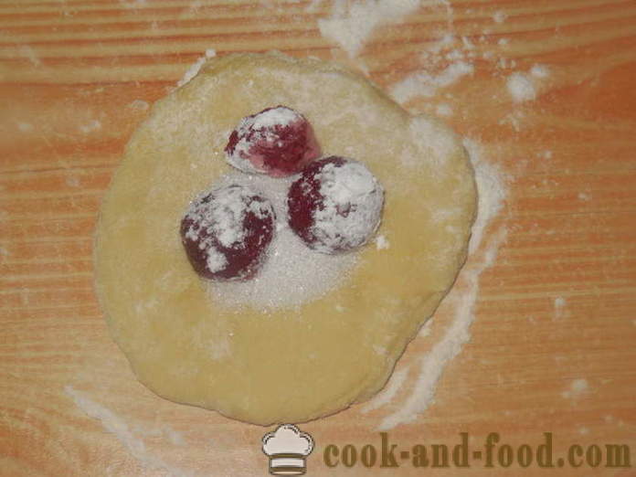 Vind kakor med jordgubbar - hur man lagar kakor med jordgubbar i ugnen, med en steg för steg recept foton