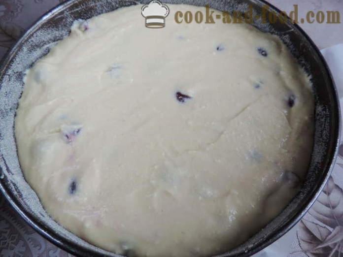 Läcker och enkel ostmassa pudding med körsbär - Hur man gör Keso gryta i ugnen, med en steg för steg recept foton