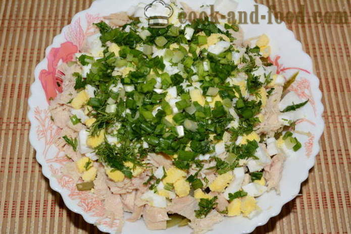 Selleri sallad med kyckling, ägg, gurka och majonnäs - Hur man förbereder en sallad av rotselleri, ett steg för steg recept foton