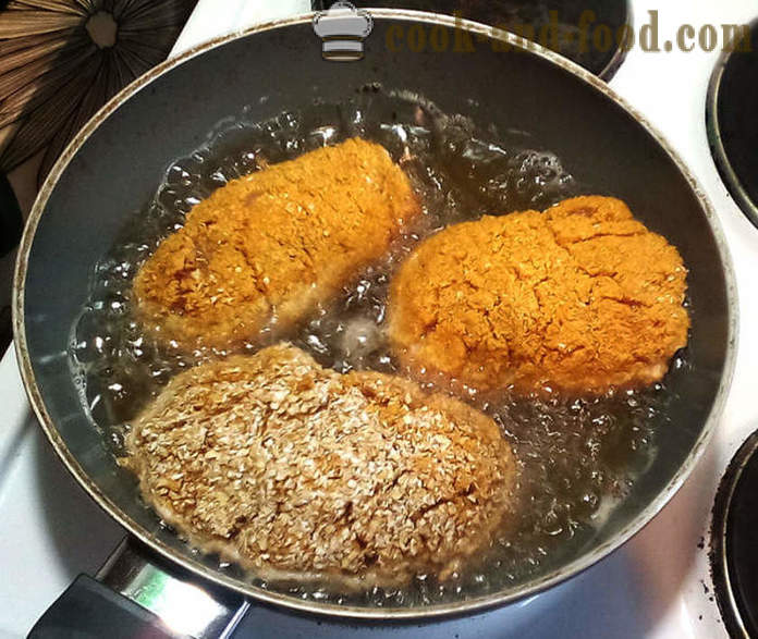 Kyckling kotletter med en läcker fyllning och krispiga - hur man gör kakor med en skorpa och fyllning, med en steg för steg recept foton