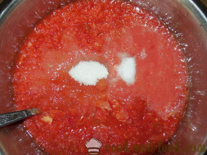 Adjika välsmakande tomat, klocka och varm paprika utan matlagning - hur man lagar Adjika peppar och tomater