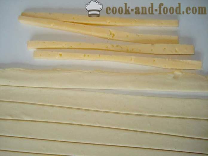 Hemlagad ost i smördegs pinnar till öl - hur man lagar ost pinnar hemma, steg för steg recept foton