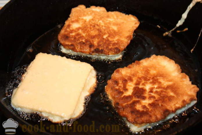 Ready rån kakor med keso i kokos smet - hur man lagar original cheesecakes, ett steg för steg recept foton