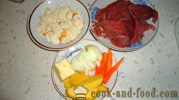 Dietary kotletter av kalvkött med morötter och lök - hur man lagar en läcker kalvkött kotletter, ett steg för steg recept foton