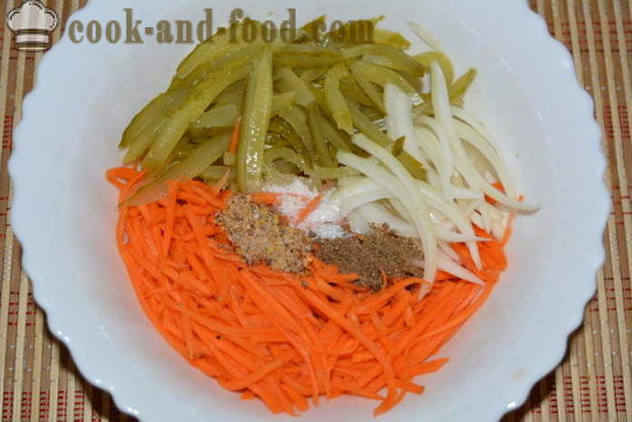 En enkel sallad med koreanska morot och gurka - hur man lagar koreanska sallad av morötter och gurka, med en steg för steg recept foton