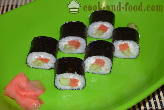 Sushi rullar med röd fisk, ost och gurka - hur man gör rullar hemma, steg för steg recept foton