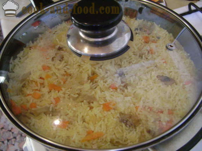 Meatless pilaff med svamp i en stekpanna - hur man lagar meatless risotto med svamp, ett steg för steg recept foton