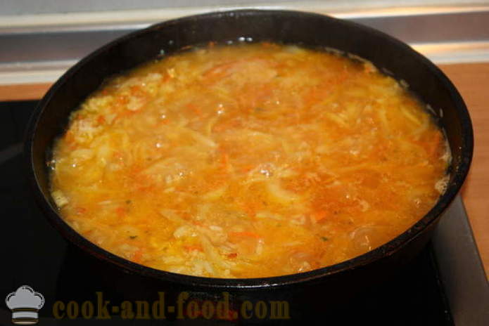 Läcker sida skålen med ris med morötter, lök och vitlök - hur man lagar en läcker sida skålen med ris, en steg för steg recept foton