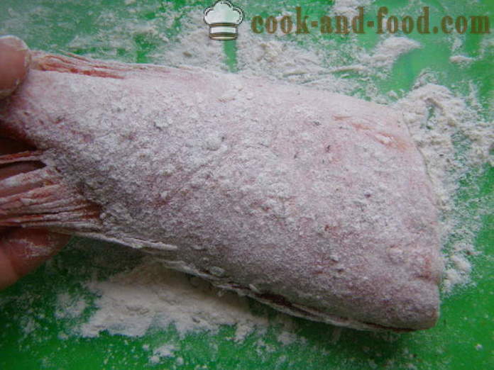 Havsabborre rostade i en kastrull - hur man lagar stekt abborre, en steg för steg recept foton