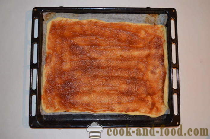 Läcker jul kaka med äpple sylt i ugnen - hur man förbereder en jul kaka med sylt, med en steg för steg recept foton