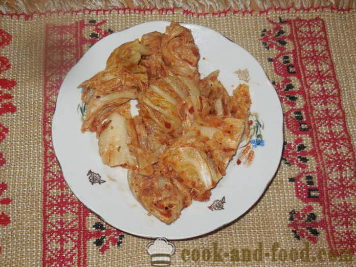 Kinakål kimchi på koreanska - hur man gör kimchi hemma, steg för steg recept foton