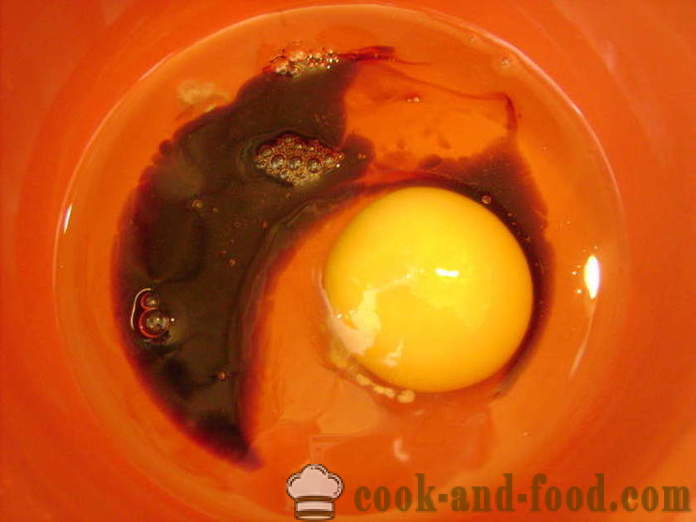 Kycklingbröst med vapens omelett i en kastrull - Hur man laga kycklingbröst i en päls för middag, med en steg för steg recept foton