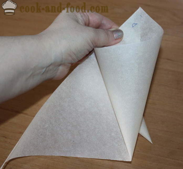 Hur man gör en spritspåse hemma med sina egna händer av papper