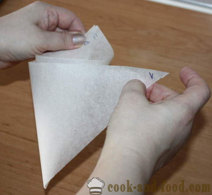 Hur man gör en spritspåse hemma med sina egna händer av papper