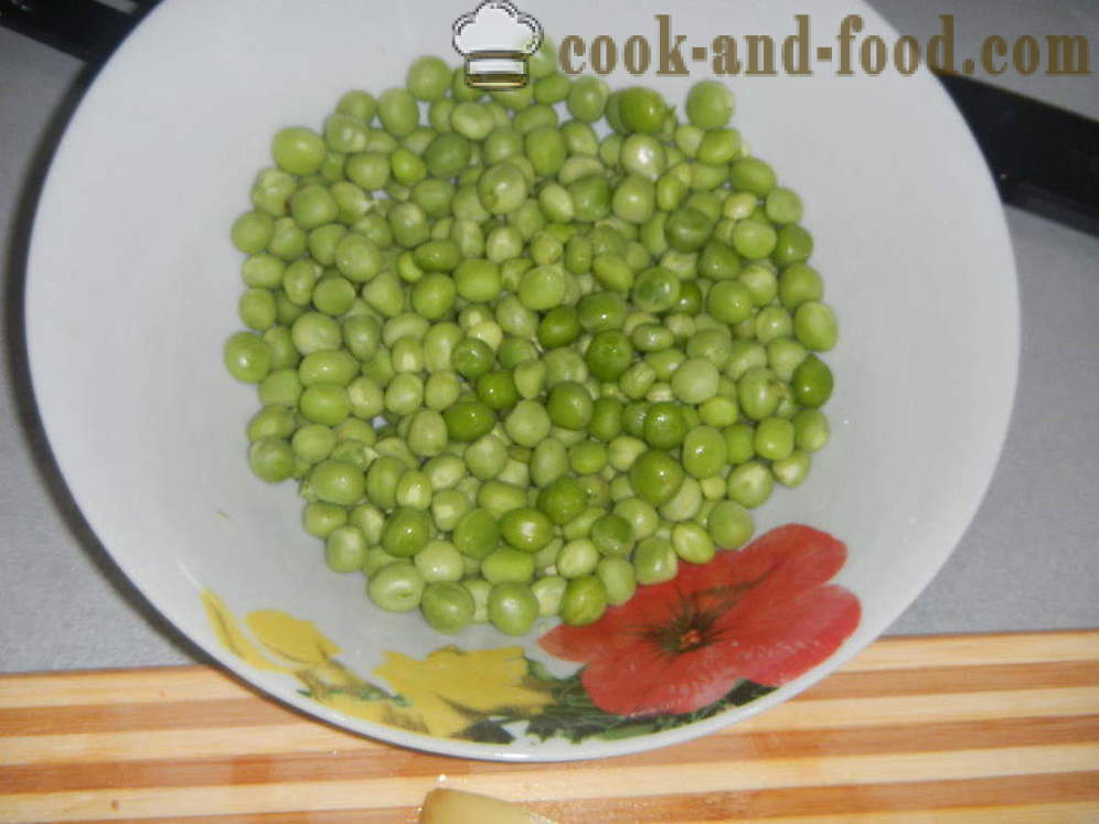 Kycklingsoppa med gröna ärtor - hur man lagar soppa med gröna ärtor frysta eller färska, med en steg för steg recept foton