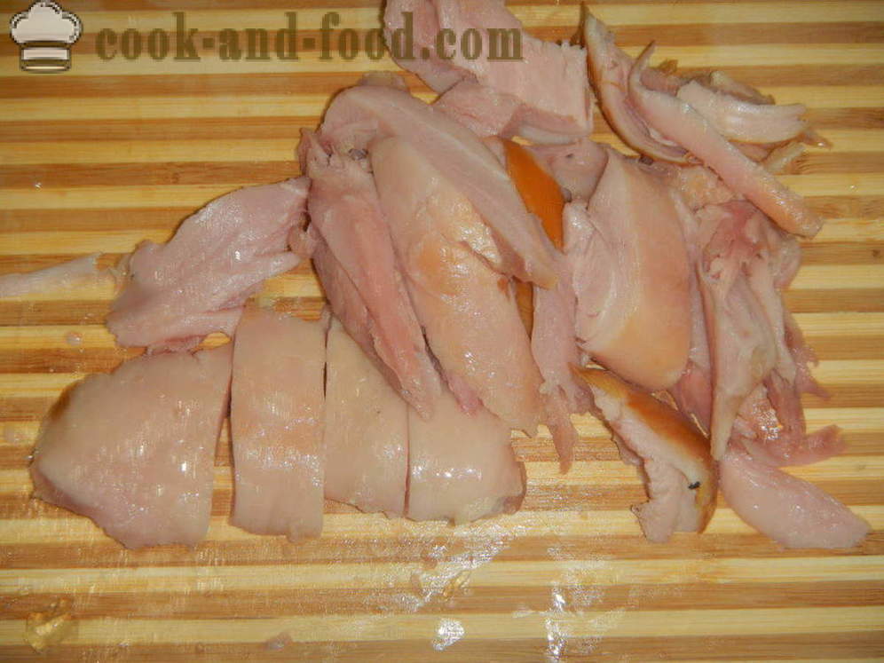 Kycklingsoppa med gröna ärtor - hur man lagar soppa med gröna ärtor frysta eller färska, med en steg för steg recept foton