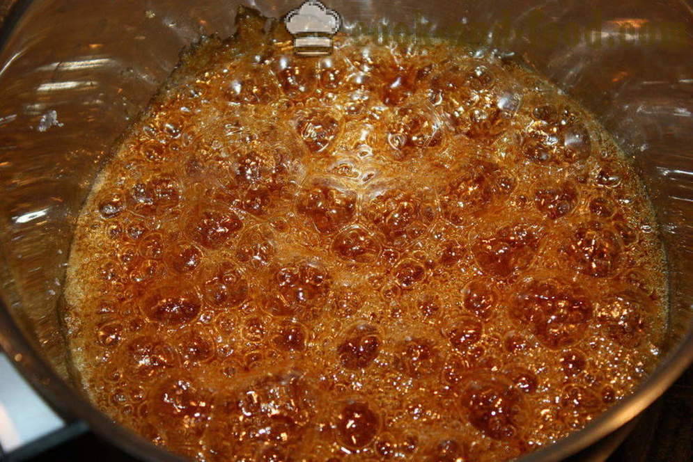 Caramel topping för desserter med händerna - hur man gör tipp hemma, steg för steg recept foton
