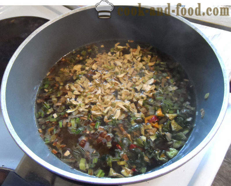 Grönsakssoppa - hur man lagar soppa av gröna grönsaker, en steg för steg recept foton