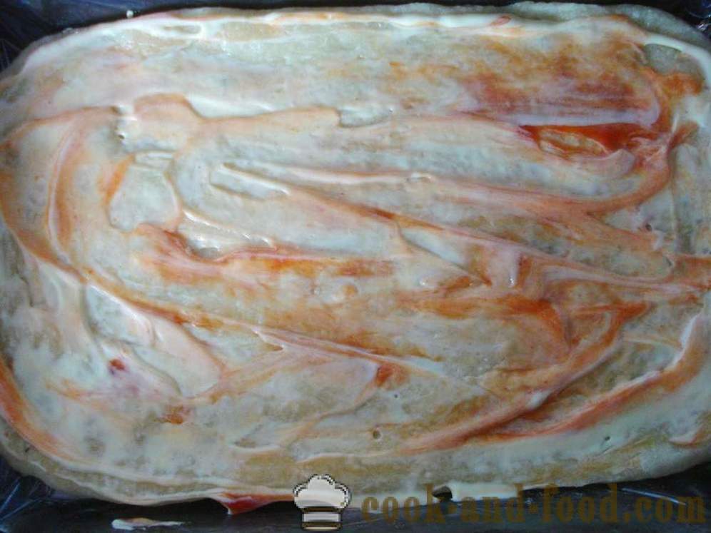 Pizza från den färdiga degen jäst i ugnen - hur man gör en pizza med korv hemma, steg för steg recept foton