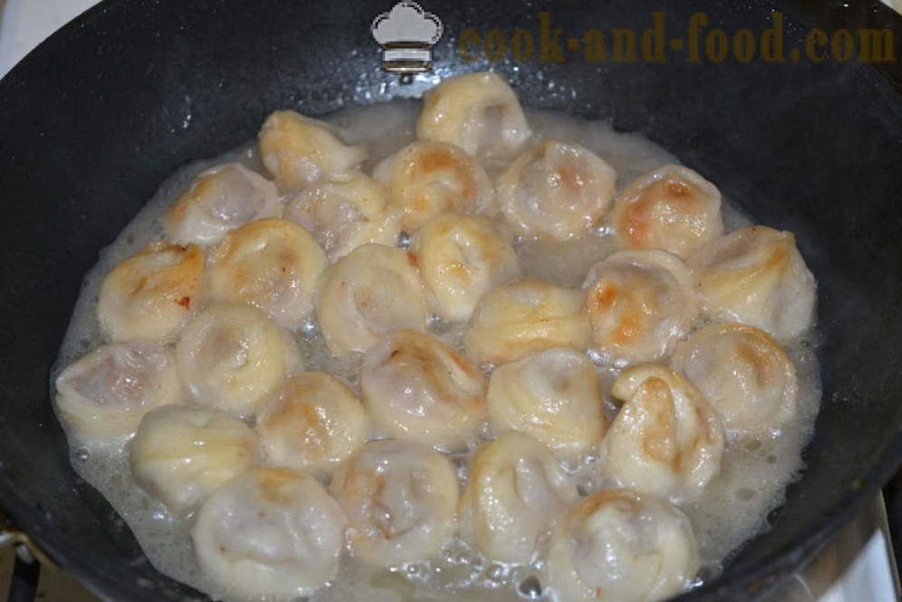 Steg för steg hur man steka frysta dumplings i pannan, recept med foto
