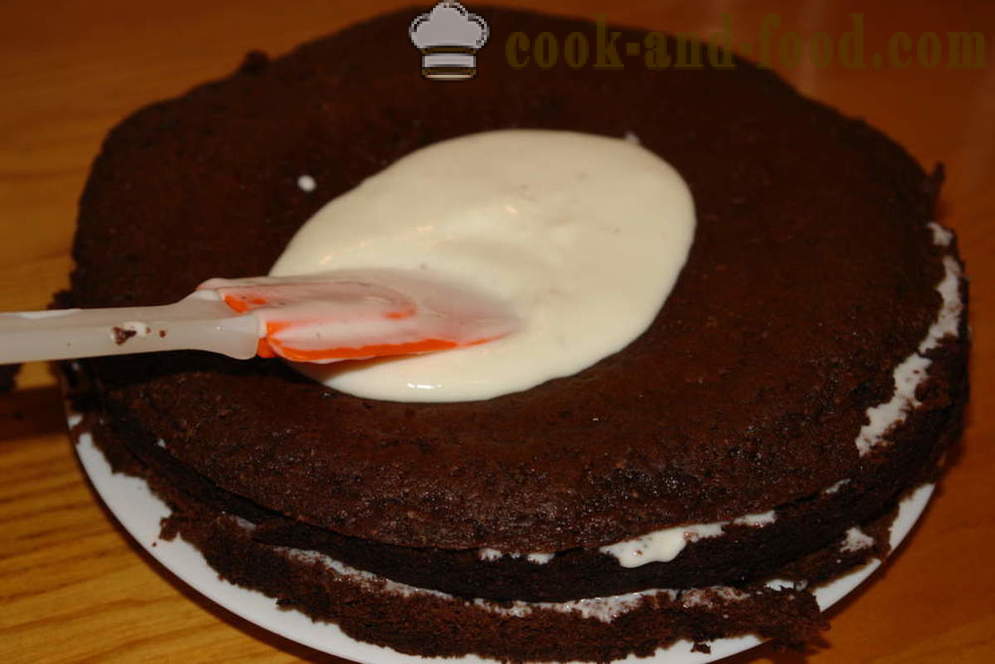 En läcker choklad sockerkaka med gräddfil - hur man gör en chokladkaka, ett steg för steg recept foton