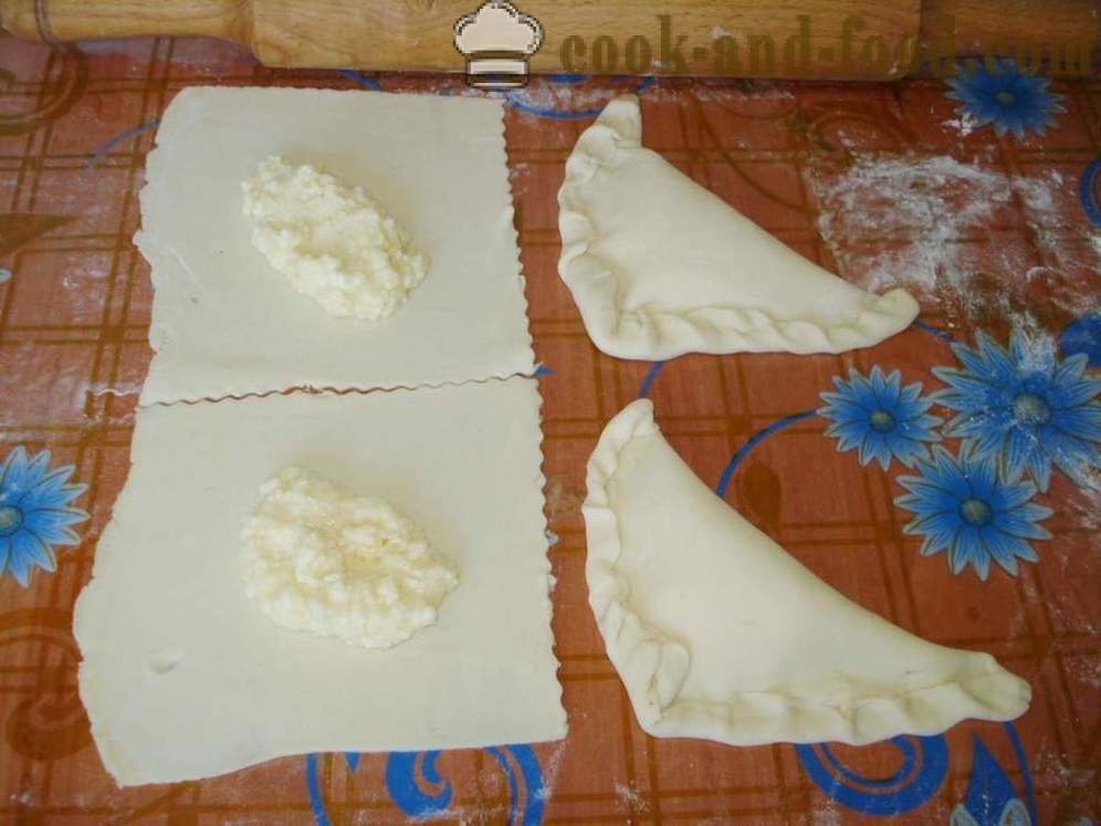 Puffs med ost smördeg - steg för steg, hur man gör smördeg med ost i ugnen, recept med ett foto