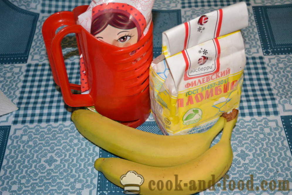 Mjölk cocktail med glass och banan i en mixer - hur man gör en milkshake hemma, steg för steg recept foton