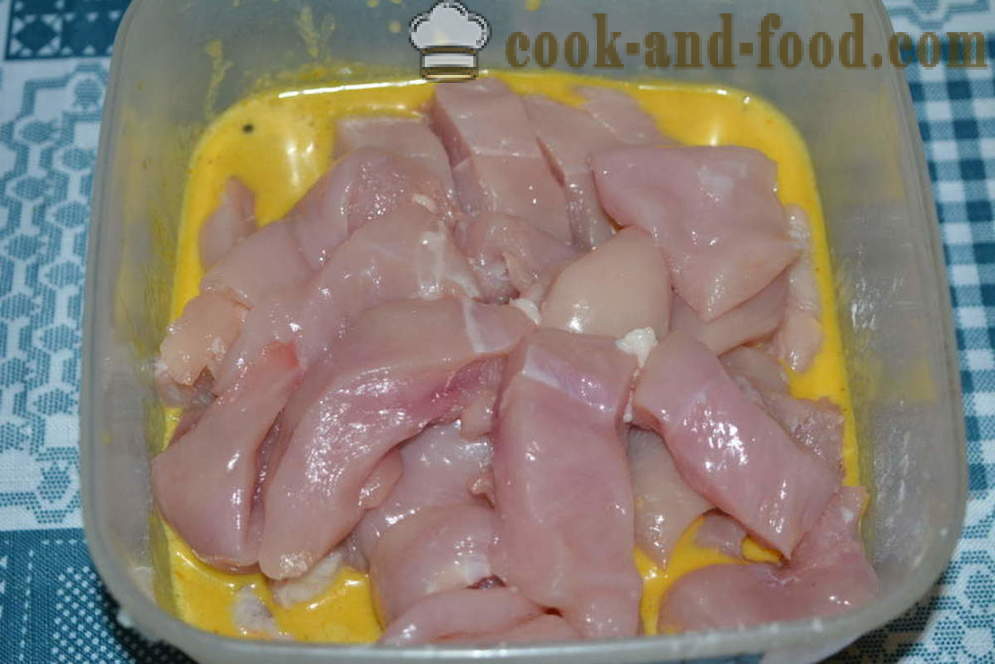 Läcker kycklingbröst stekt i en kastrull - hur man lagar en saftig kycklingbröst i en stekpanna, en steg för steg recept foton