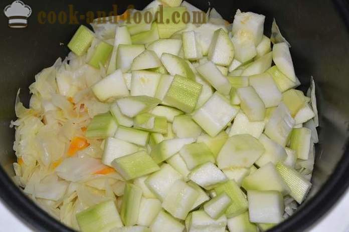 Kål gryta med korv i multivarka och zucchini - hur man lagar en gryta av kål multivarka, steg för steg recept foton