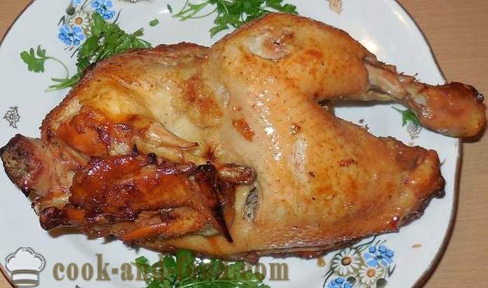 Kyckling bakas i hylsan (halv slaktkropp) - som en smakrik kyckling bakad i ugnen bakade kyckling recept stegvis, med foton